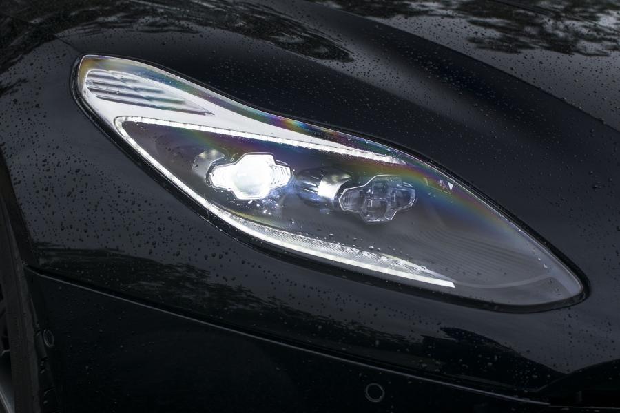 Детали экстерьера Aston Martin DB11 2017 года  (AU) (фото 11 из 19)
